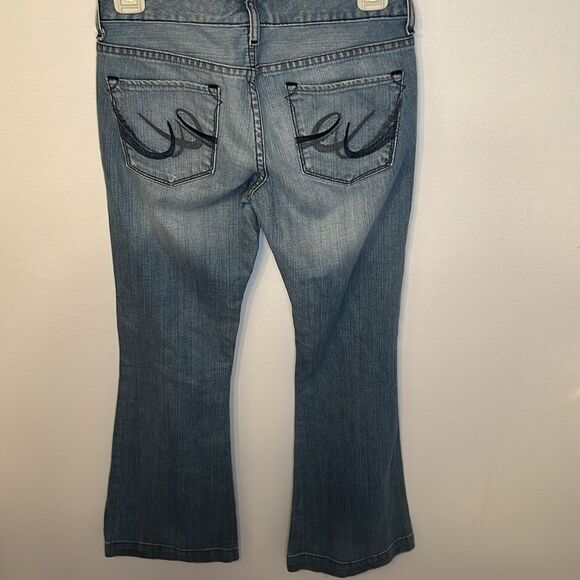 Express Women's Jeans Stella Fit & Flare Light Wash Size 4 Long - Picture 8 of 8